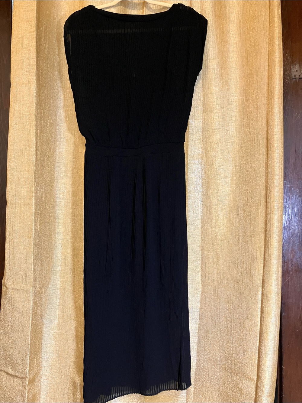 Bordeaux Black Pleated Midi Dress